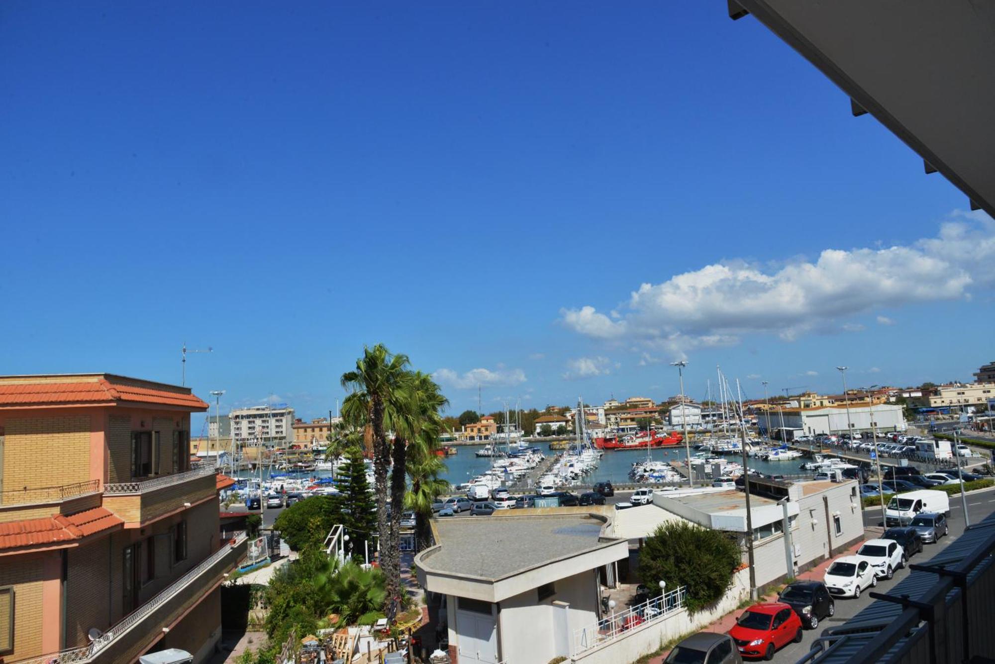 Lilly'S House Apartment Fiumicino Exterior photo